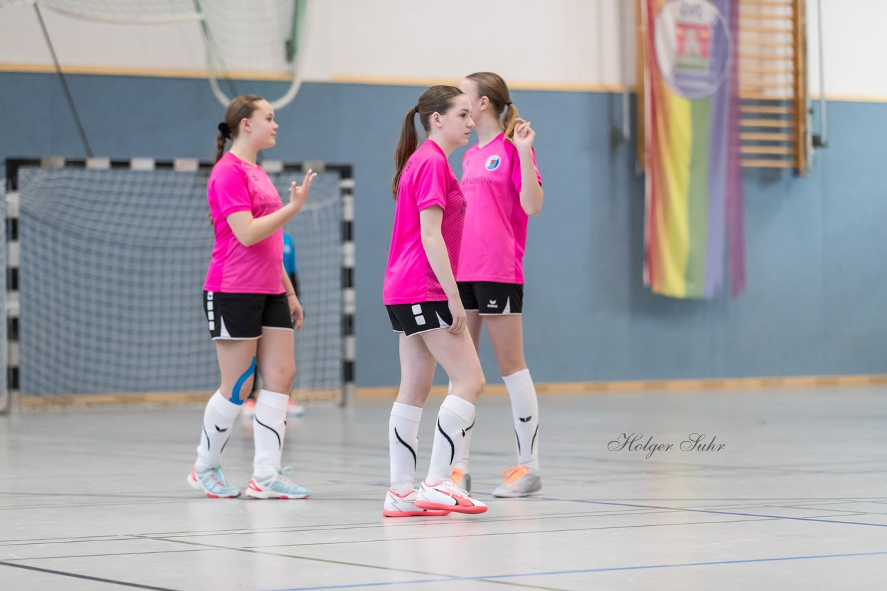 Bild 92 - C-Juniorinnen 3 Loewinnen Cup